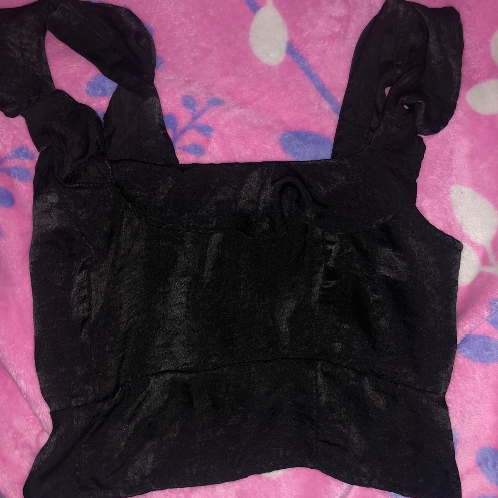 black crop top from cotton on